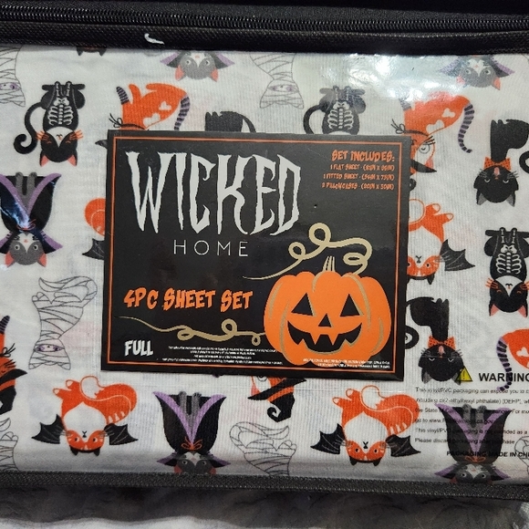 Wicked Home Full 4PC Sheet Set - Halloween Cats and Pumpkins - Picture 2 of 2